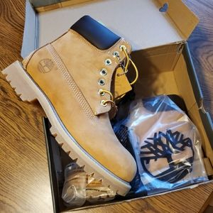 Multiple sizes-wheat Timberlands